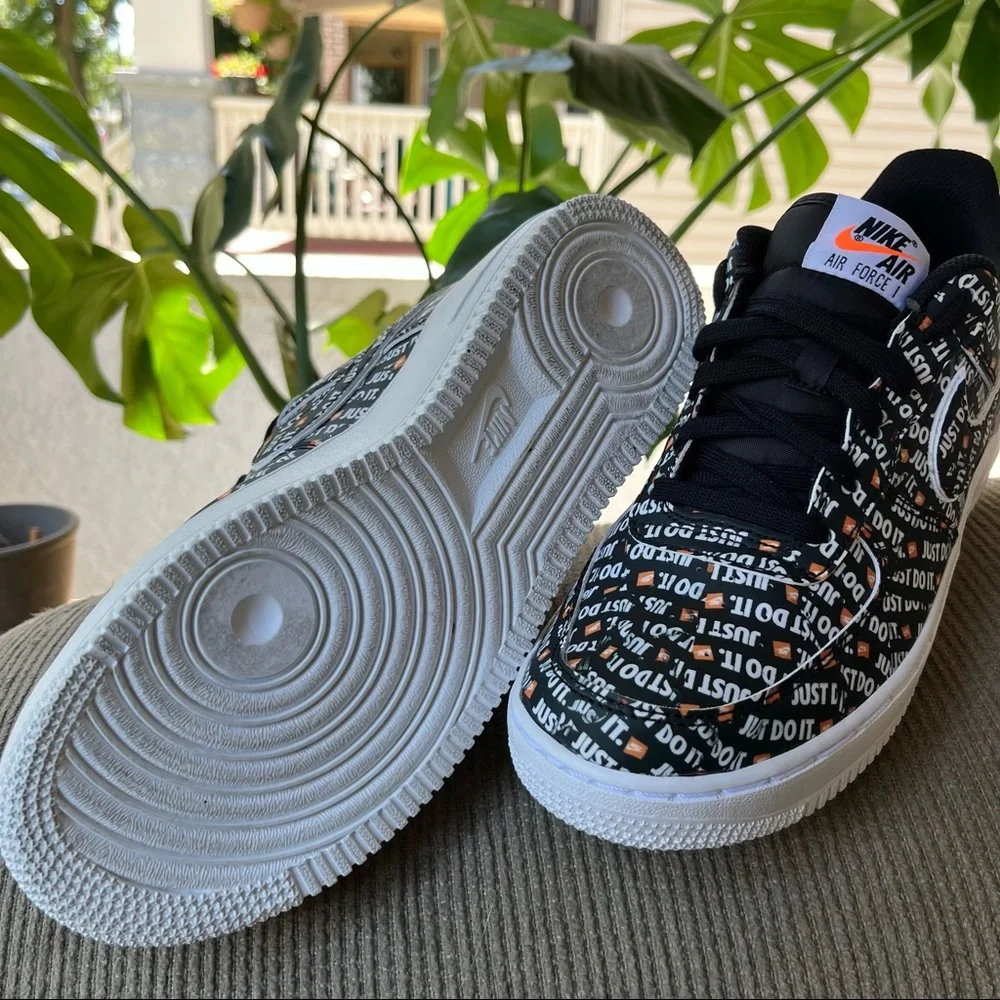 NIKE- Air Force 1 Low - Picture 5 of 6